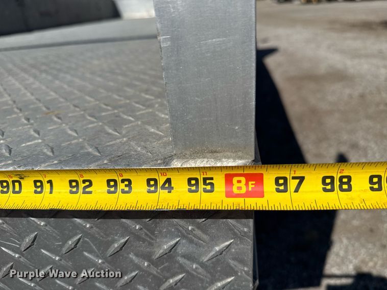 image for item EG5813 2013 International 4400 Crew Cab dump flatbed truck