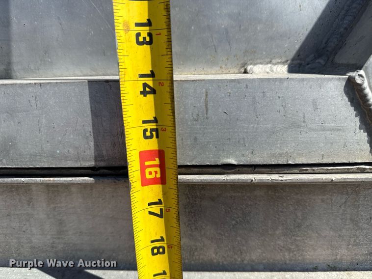 image for item EG5813 2013 International 4400 Crew Cab dump flatbed truck