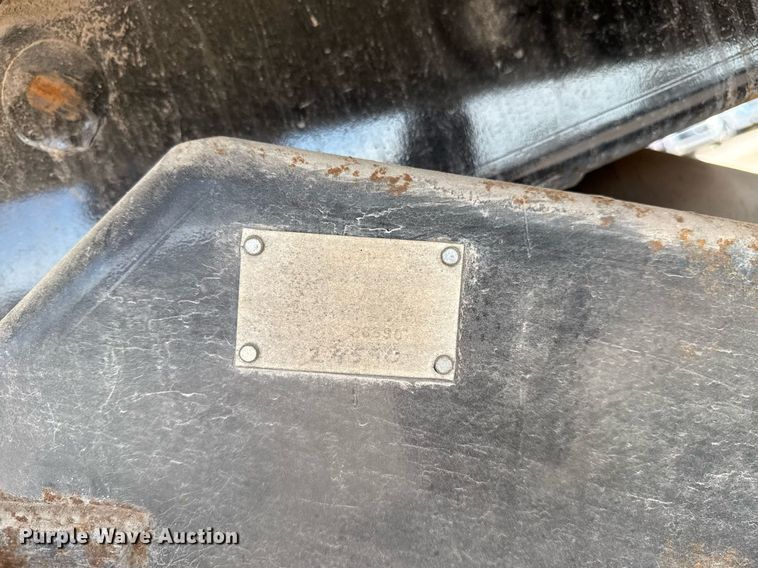 image for item EG5813 2013 International 4400 Crew Cab dump flatbed truck