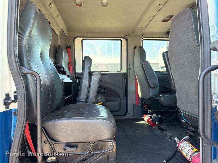 image for item EG5813 2013 International 4400 Crew Cab dump flatbed truck