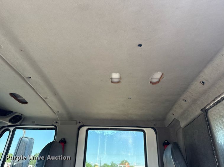 image for item EG5813 2013 International 4400 Crew Cab dump flatbed truck