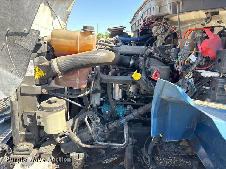 image for item EG5813 2013 International 4400 Crew Cab dump flatbed truck