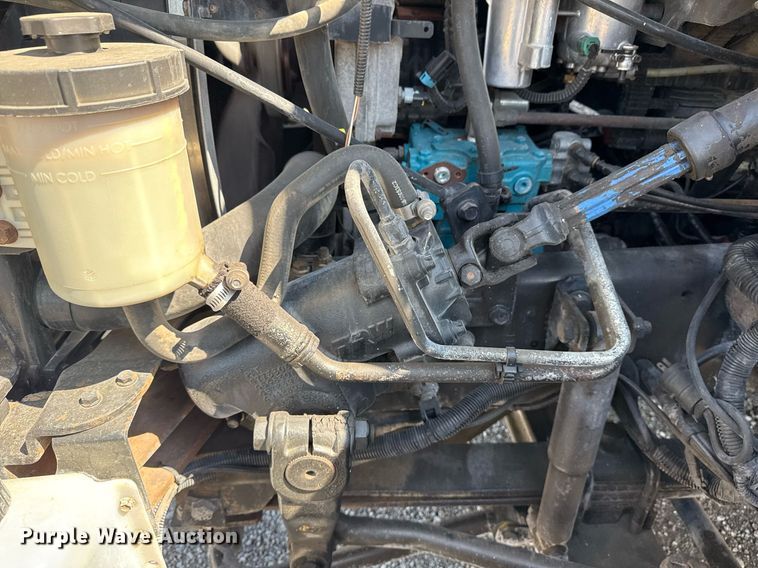 image for item EG5813 2013 International 4400 Crew Cab dump flatbed truck