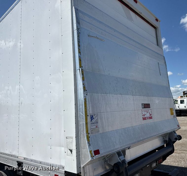 image for item EG5818 2017 Dodge Ram 5500HD box truck