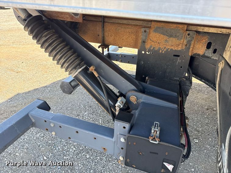 image for item EG5818 2017 Dodge Ram 5500HD box truck