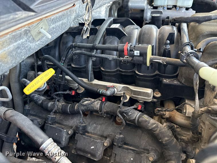 image for item EG5818 2017 Dodge Ram 5500HD box truck