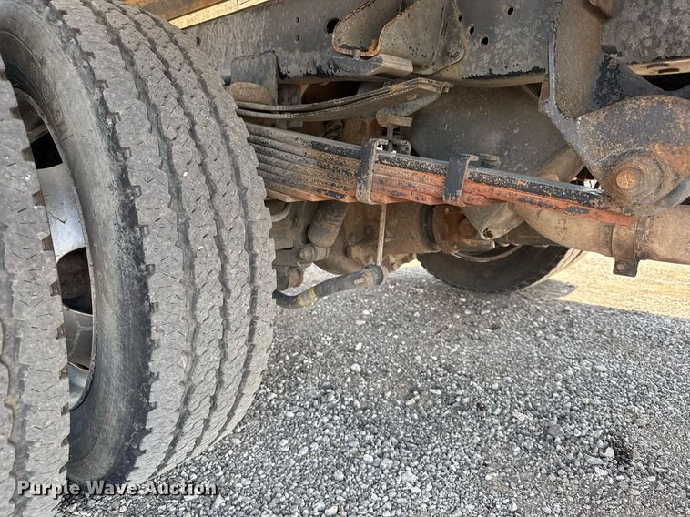 image for item EG5818 2017 Dodge Ram 5500HD box truck