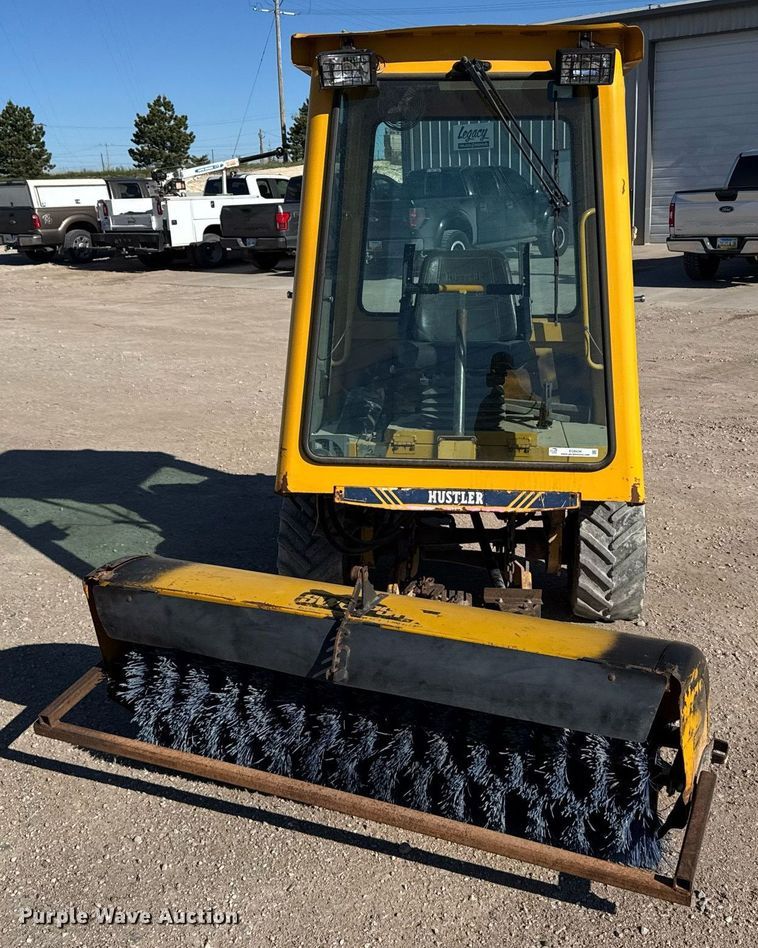 image for item EG6434 Excel Hustler 3400 broom