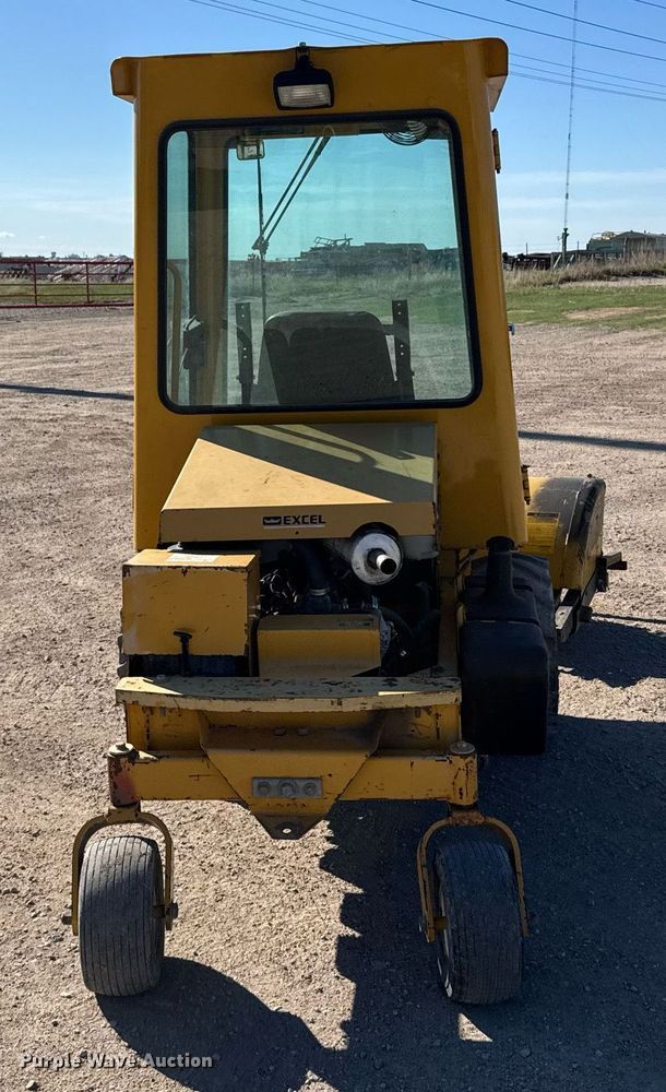 image for item EG6434 Excel Hustler 3400 broom