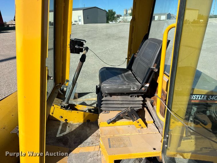 image for item EG6434 Excel Hustler 3400 broom