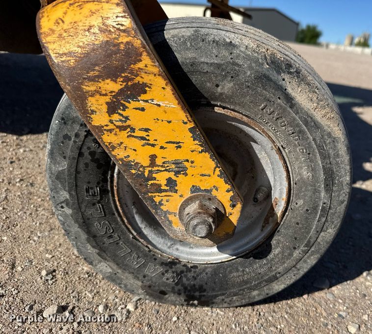 image for item EG6434 Excel Hustler 3400 broom