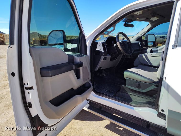 image for item EH0278 2020 Ford F250 Super Duty SuperCab pickup truck