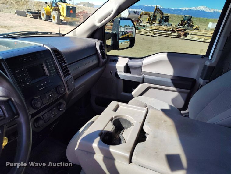 image for item EH0278 2020 Ford F250 Super Duty SuperCab pickup truck