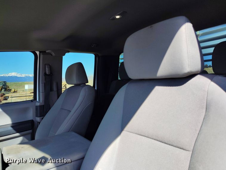 image for item EH0278 2020 Ford F250 Super Duty SuperCab pickup truck