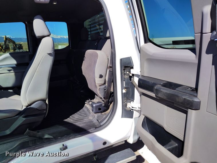 image for item EH0278 2020 Ford F250 Super Duty SuperCab pickup truck