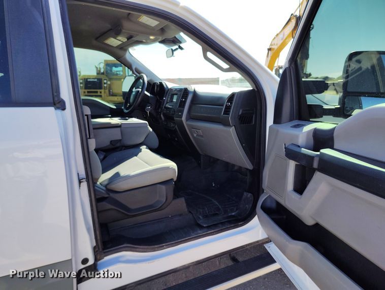 image for item EH0278 2020 Ford F250 Super Duty SuperCab pickup truck