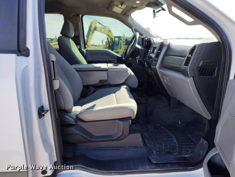 image for item EH0278 2020 Ford F250 Super Duty SuperCab pickup truck