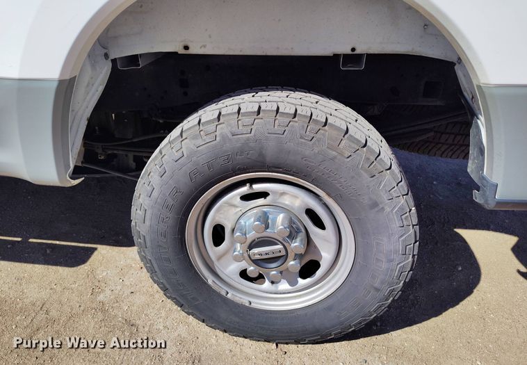 image for item EH0278 2020 Ford F250 Super Duty SuperCab pickup truck