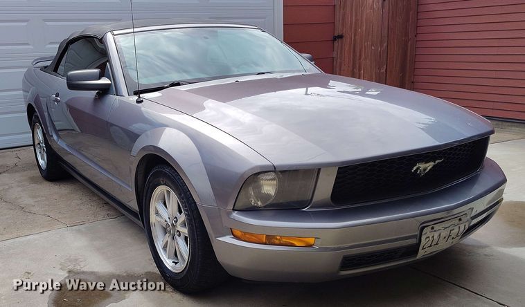 image for item EH0299 2006 Ford Mustang Deluxe convertible