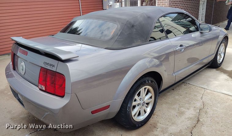 image for item EH0299 2006 Ford Mustang Deluxe convertible