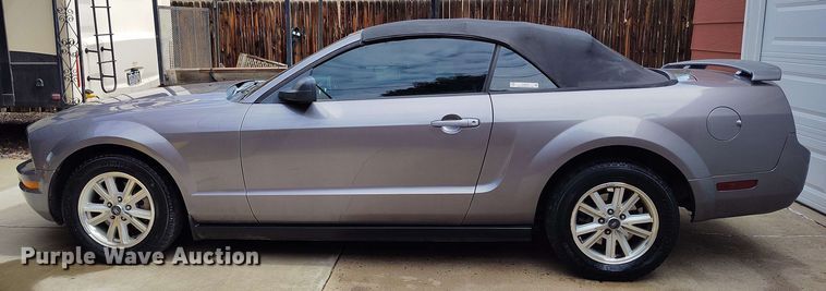 image for item EH0299 2006 Ford Mustang Deluxe convertible