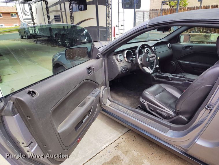image for item EH0299 2006 Ford Mustang Deluxe convertible