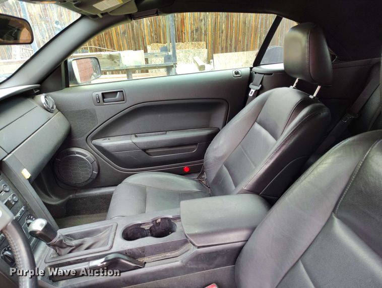 image for item EH0299 2006 Ford Mustang Deluxe convertible