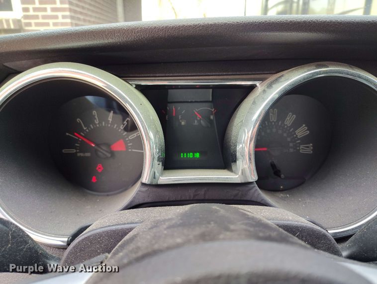 image for item EH0299 2006 Ford Mustang Deluxe convertible