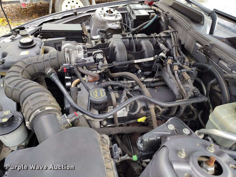 image for item EH0299 2006 Ford Mustang Deluxe convertible