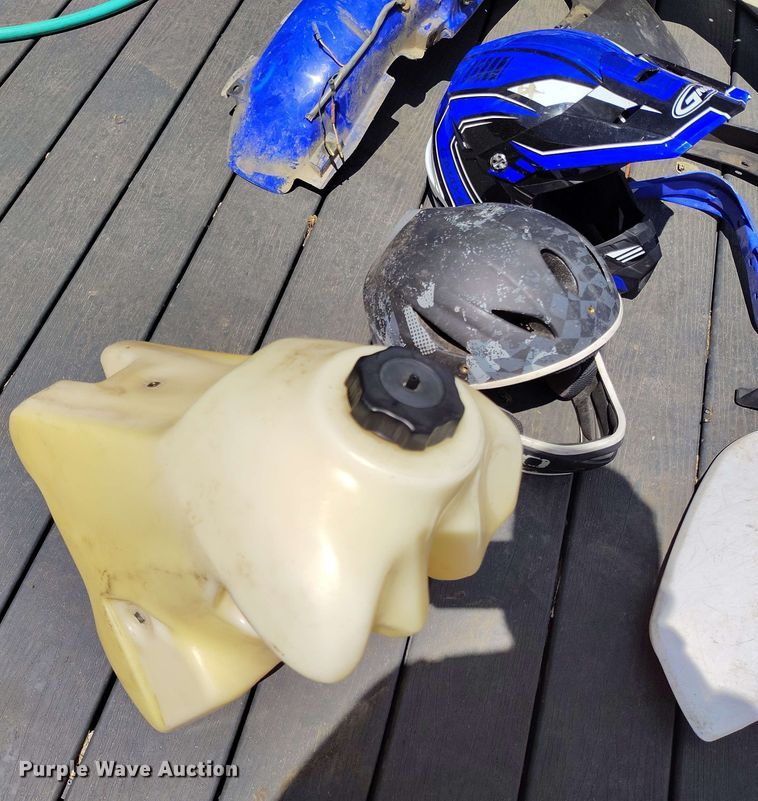 image for item EH0315 2000 Yamaha WR400F motorcycle