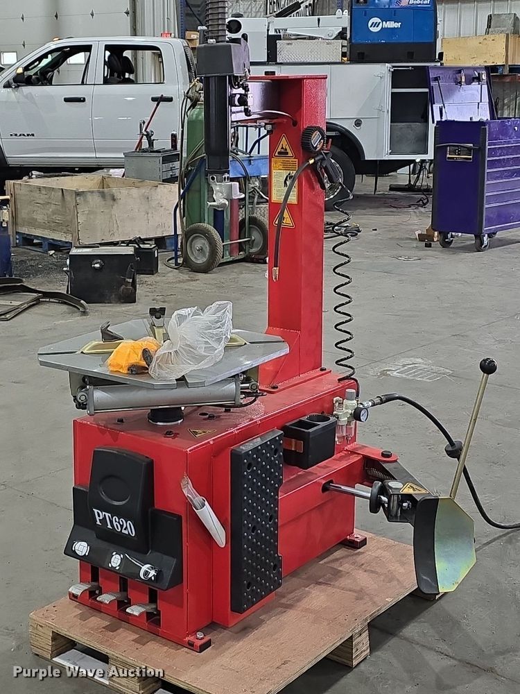 image for item EH8977 Powertek PT-620 tire changer