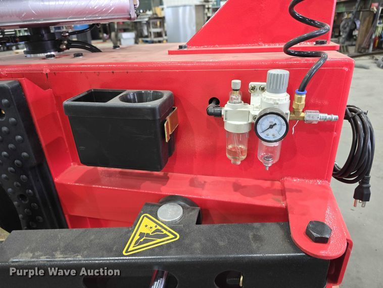 image for item EH8977 Powertek PT-620 tire changer