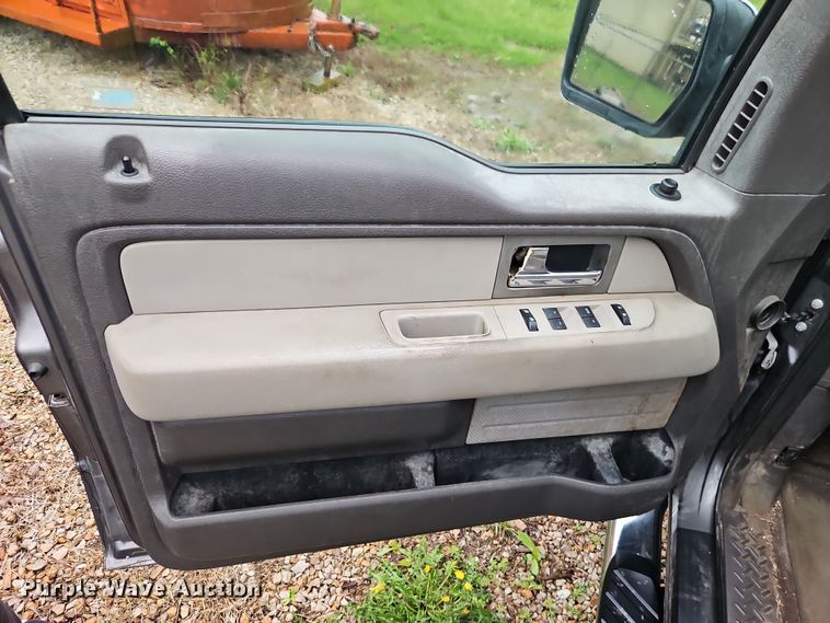 image for item EI8921 2010 Ford F150 SuperCab pickup truck