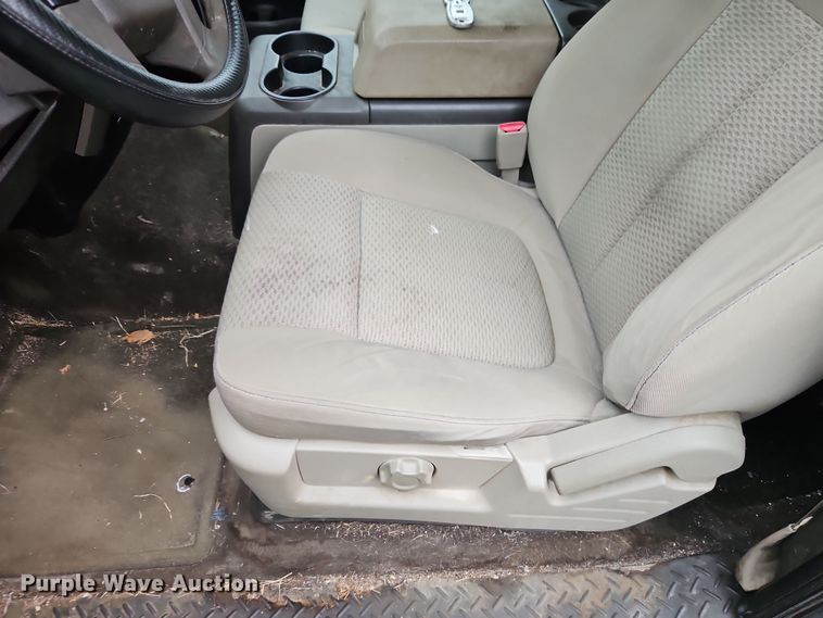 image for item EI8921 2010 Ford F150 SuperCab pickup truck