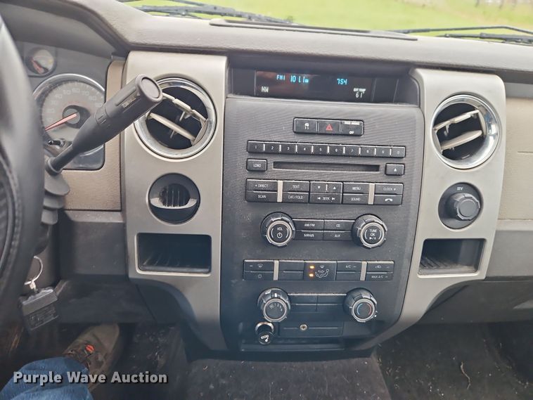 image for item EI8921 2010 Ford F150 SuperCab pickup truck