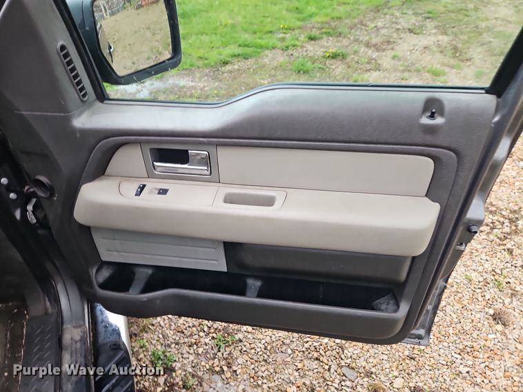 image for item EI8921 2010 Ford F150 SuperCab pickup truck