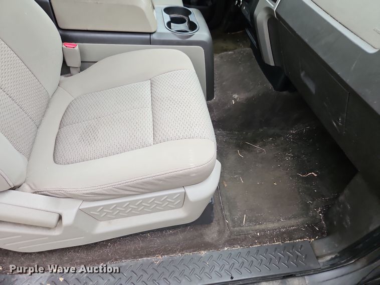 image for item EI8921 2010 Ford F150 SuperCab pickup truck