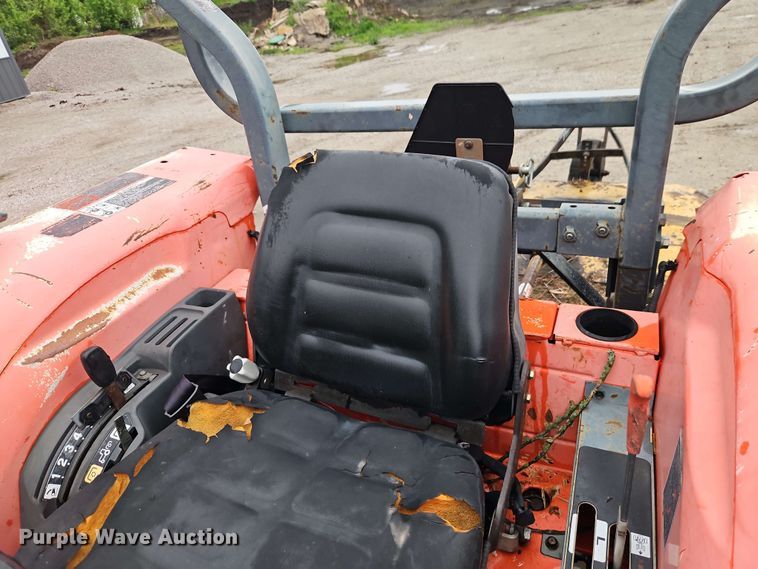 image for item EJ0004 Kubota L3540 tractor