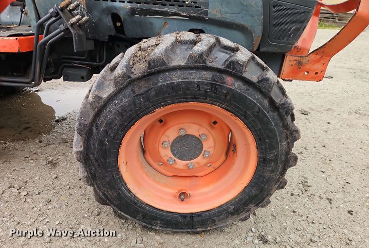 image for item EJ0004 Kubota L3540 tractor