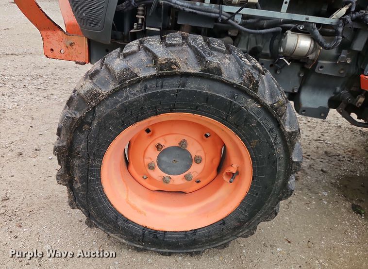 image for item EJ0004 Kubota L3540 tractor