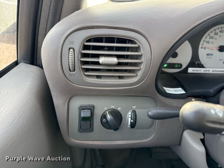 image for item EJ3597 2003 Dodge Caravan van