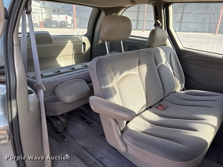 image for item EJ3597 2003 Dodge Caravan van