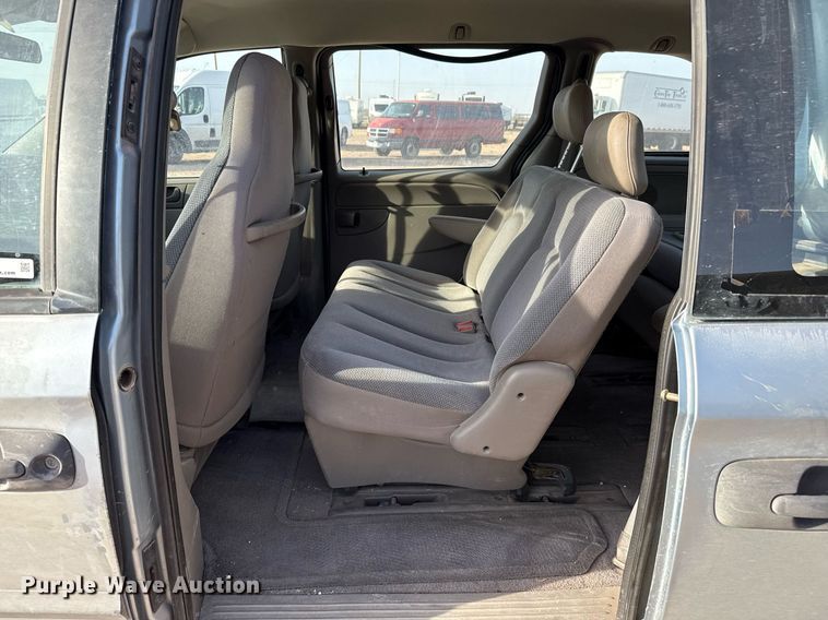 image for item EJ3597 2003 Dodge Caravan van