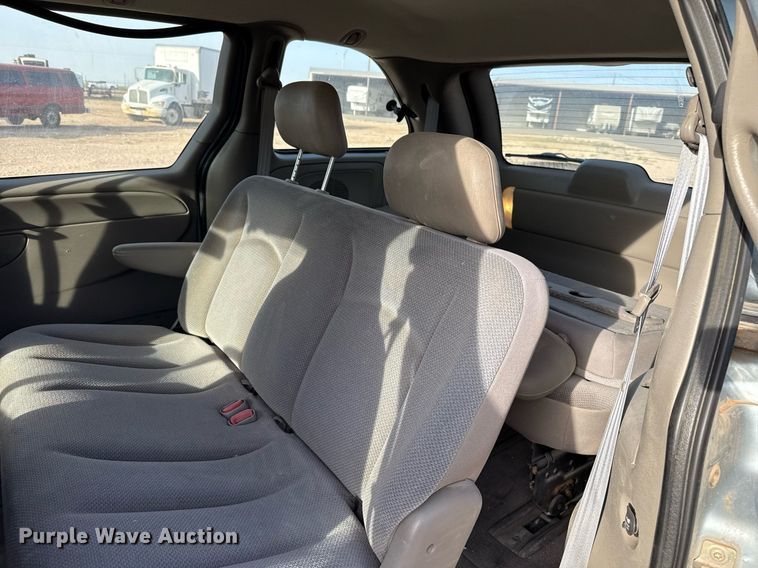 image for item EJ3597 2003 Dodge Caravan van