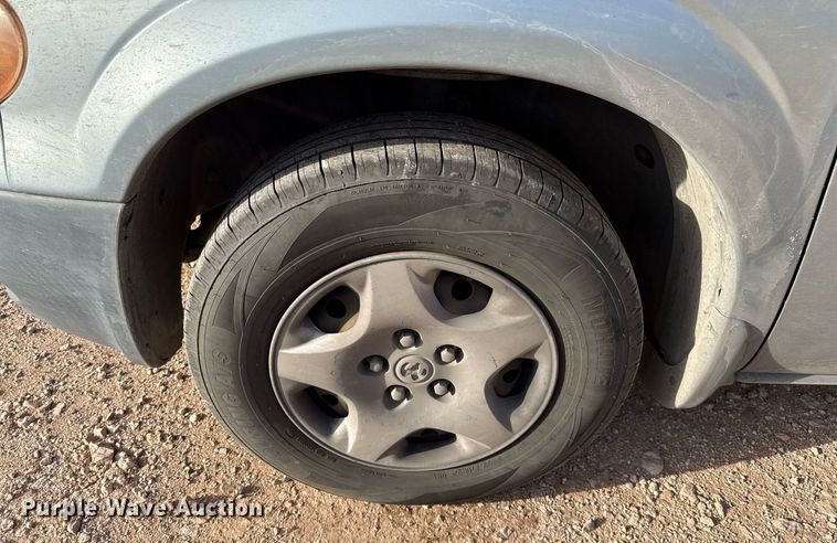 image for item EJ3597 2003 Dodge Caravan van