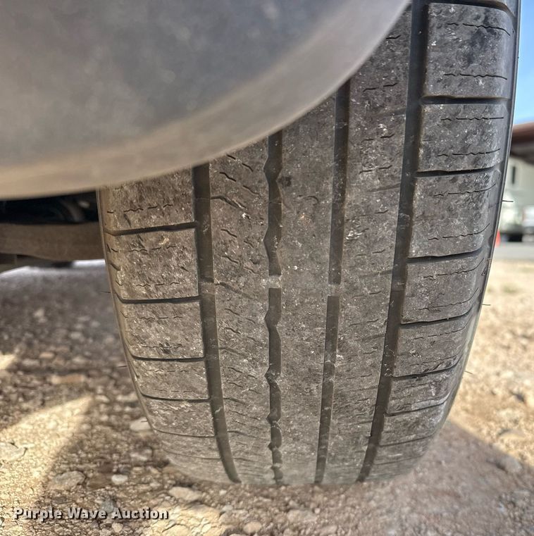 image for item EJ3597 2003 Dodge Caravan van