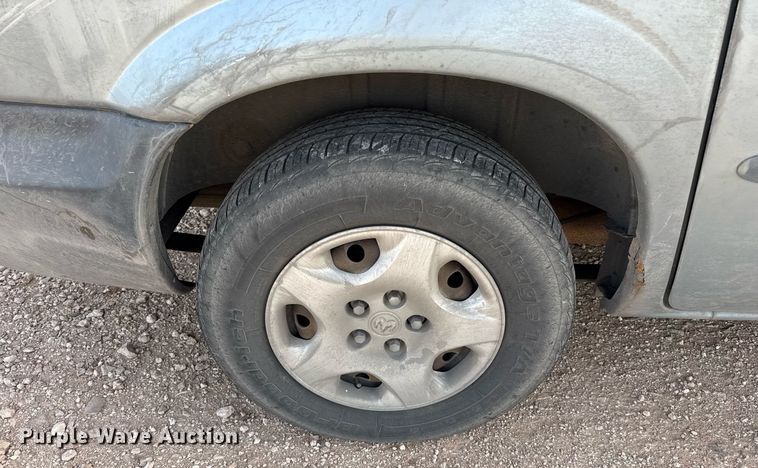 image for item EJ3597 2003 Dodge Caravan van