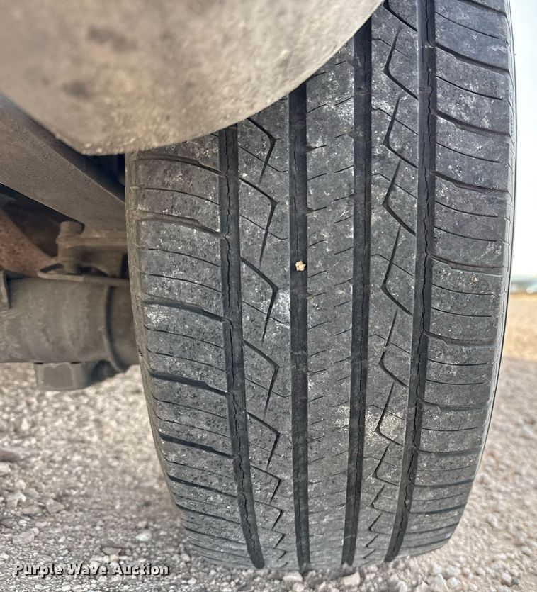 image for item EJ3597 2003 Dodge Caravan van