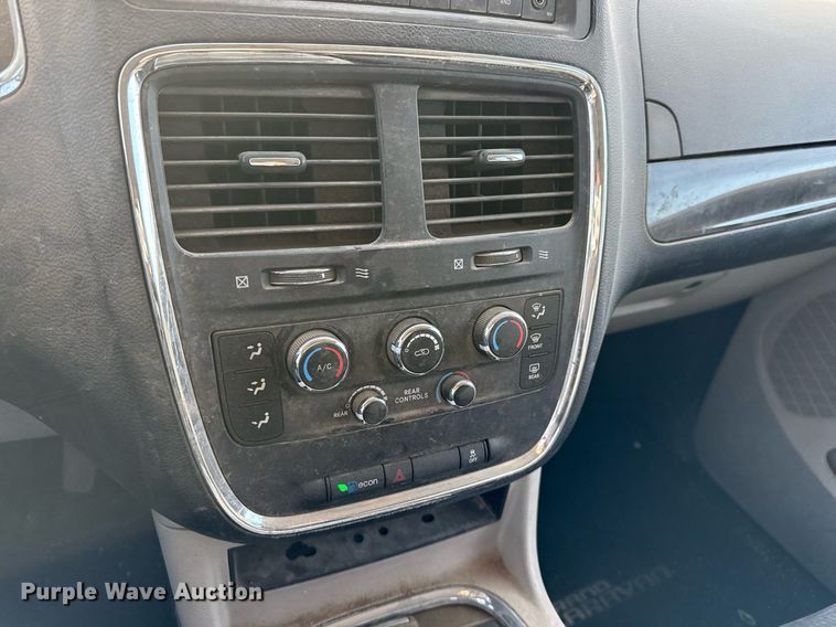 image for item EJ3602 2013 Dodge Grand Caravan van