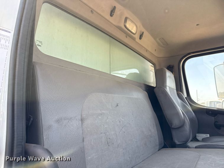 image for item EJ3604 2016 Freightliner M2 box truck